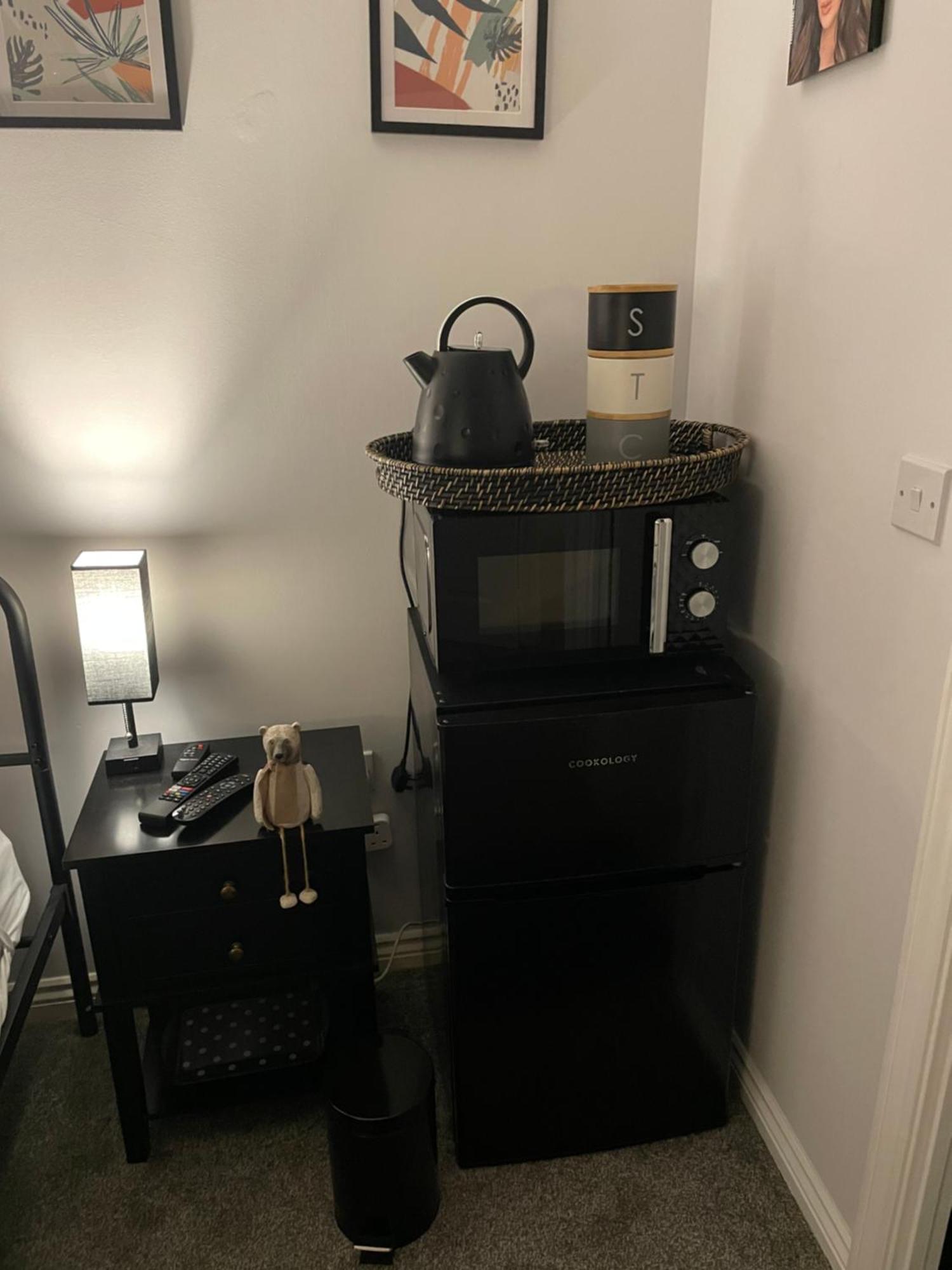 Cosy Home From Home With Private Bathroom - Free Parking Cardiff Extérieur photo