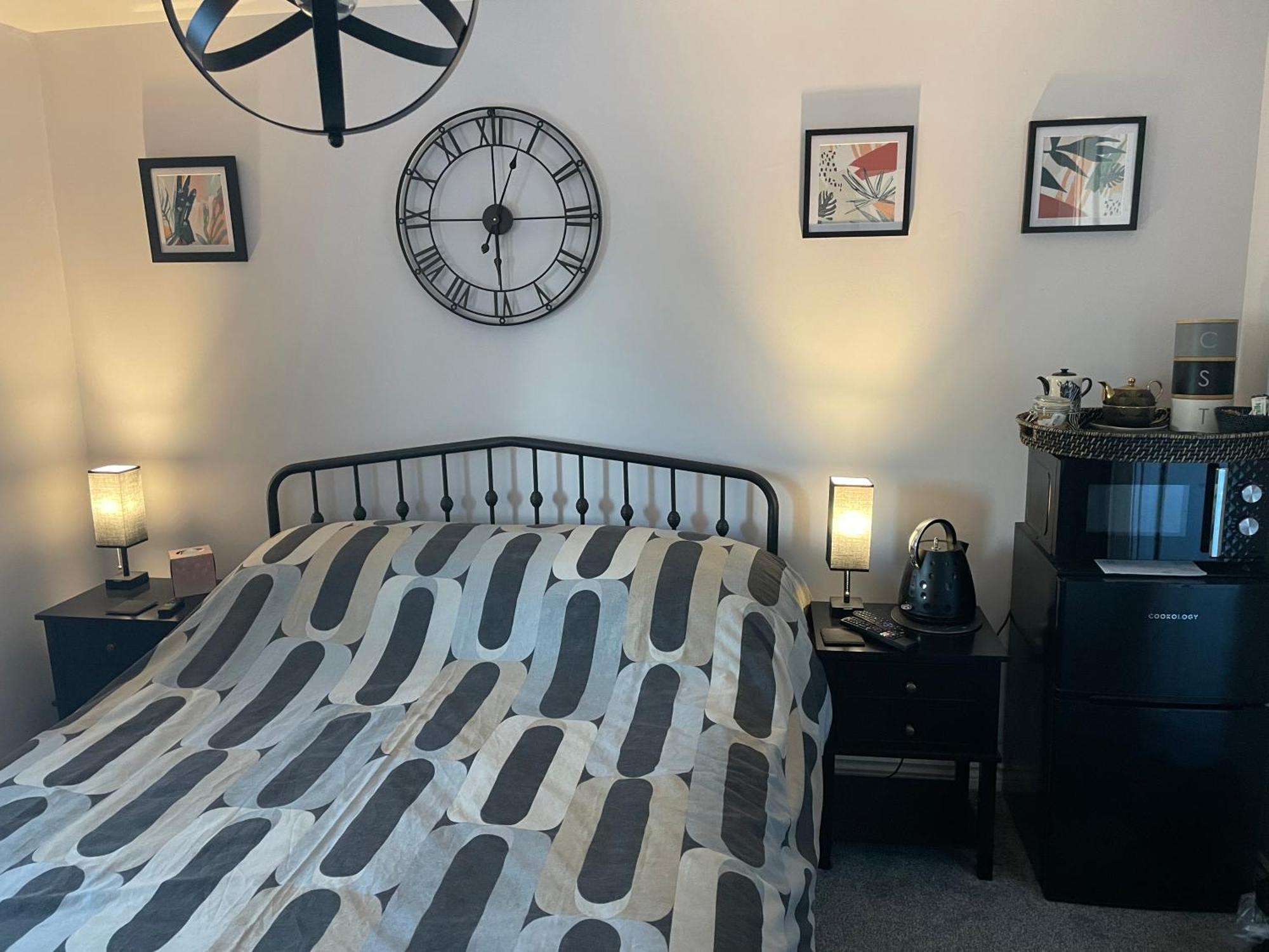 Cosy Home From Home With Private Bathroom - Free Parking Cardiff Extérieur photo